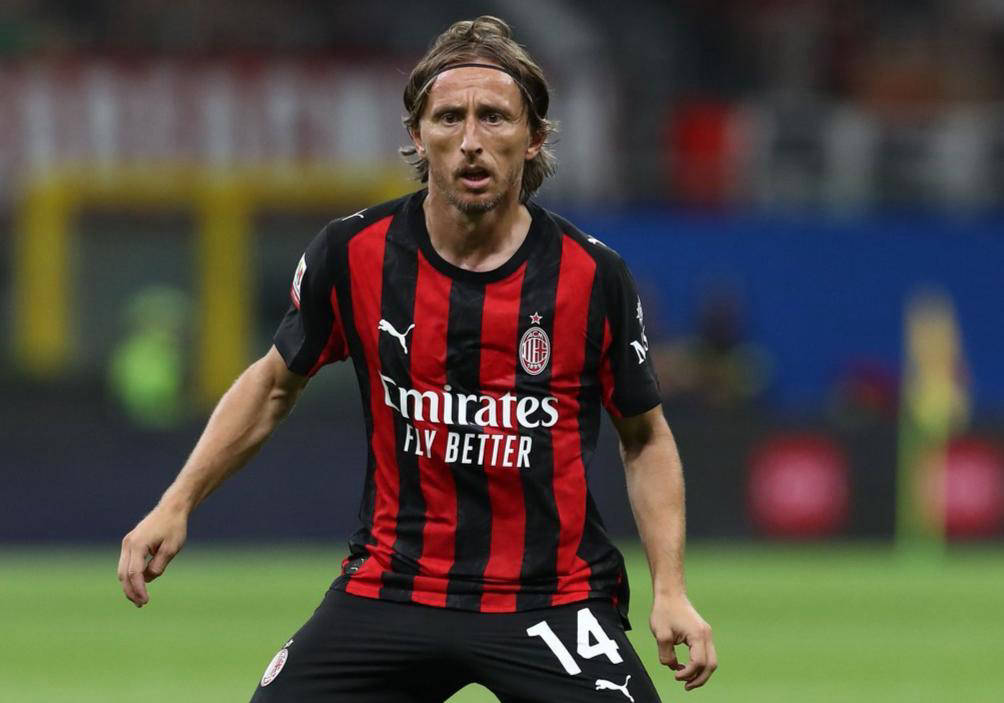 非法平台内幕：揭秘“后台控制率”——为什么新玩家前三把总是能奇迹般地赢钱？（非法平台黑幕大起底：“后台控制率”如何让新手前三局看似轻松赢钱？）